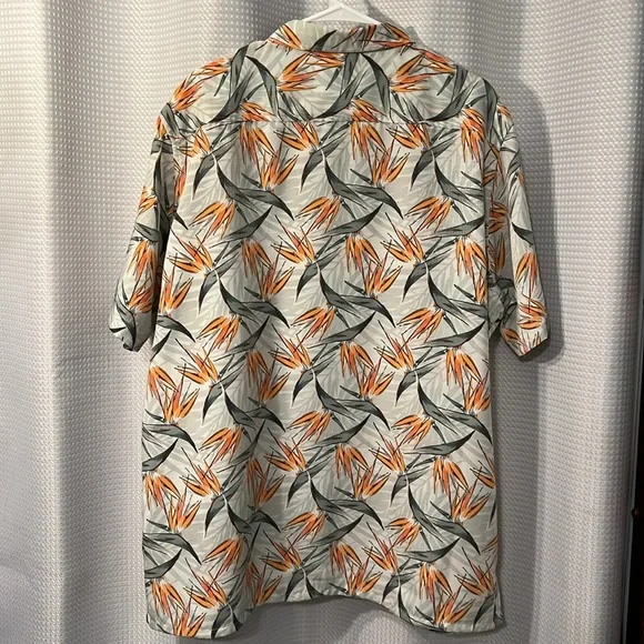 Croft & Barrow Easy Care Men’s size XL Button Down Collared Hawaiian Shirt. - Picture 2 of 10